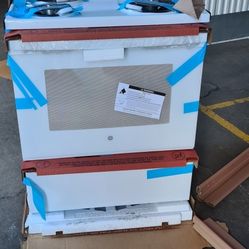 Brand New GE Four Burner  Electric Stove. 