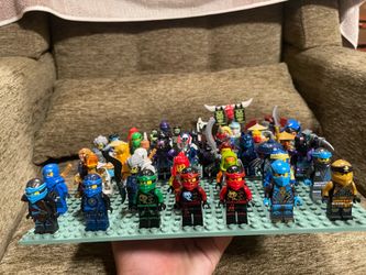 Lego minifigure lot