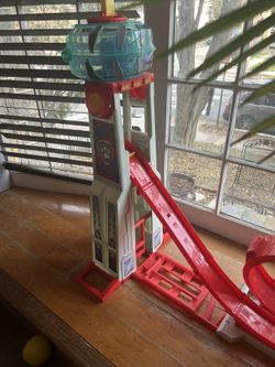 Paw Patrol Pup Tower