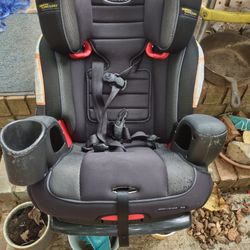 55.00  Graco Nautilus 65 Car Seat. 