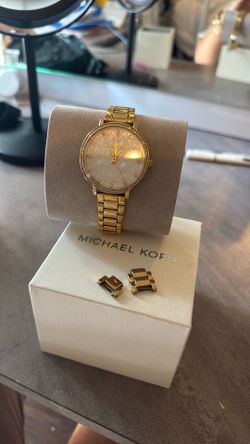 Michael Kors watch rose gold