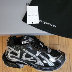 BLACK/SILVER RUNNERS! 10