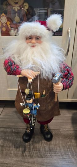 15" Vintage Workshop Santa Claus Figurine with Nutcracker Puppet s4rb