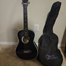 Luna Kids Guitar 