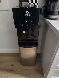 Avalon bottom loader water dispenser