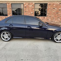 2010 Mercedes Benz C300