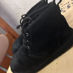 UGGS