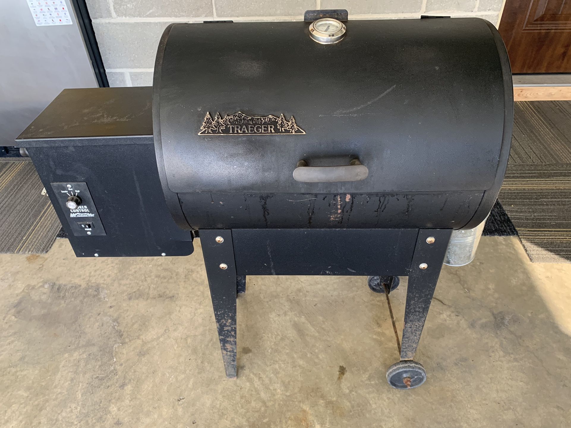 Traeger smoker 