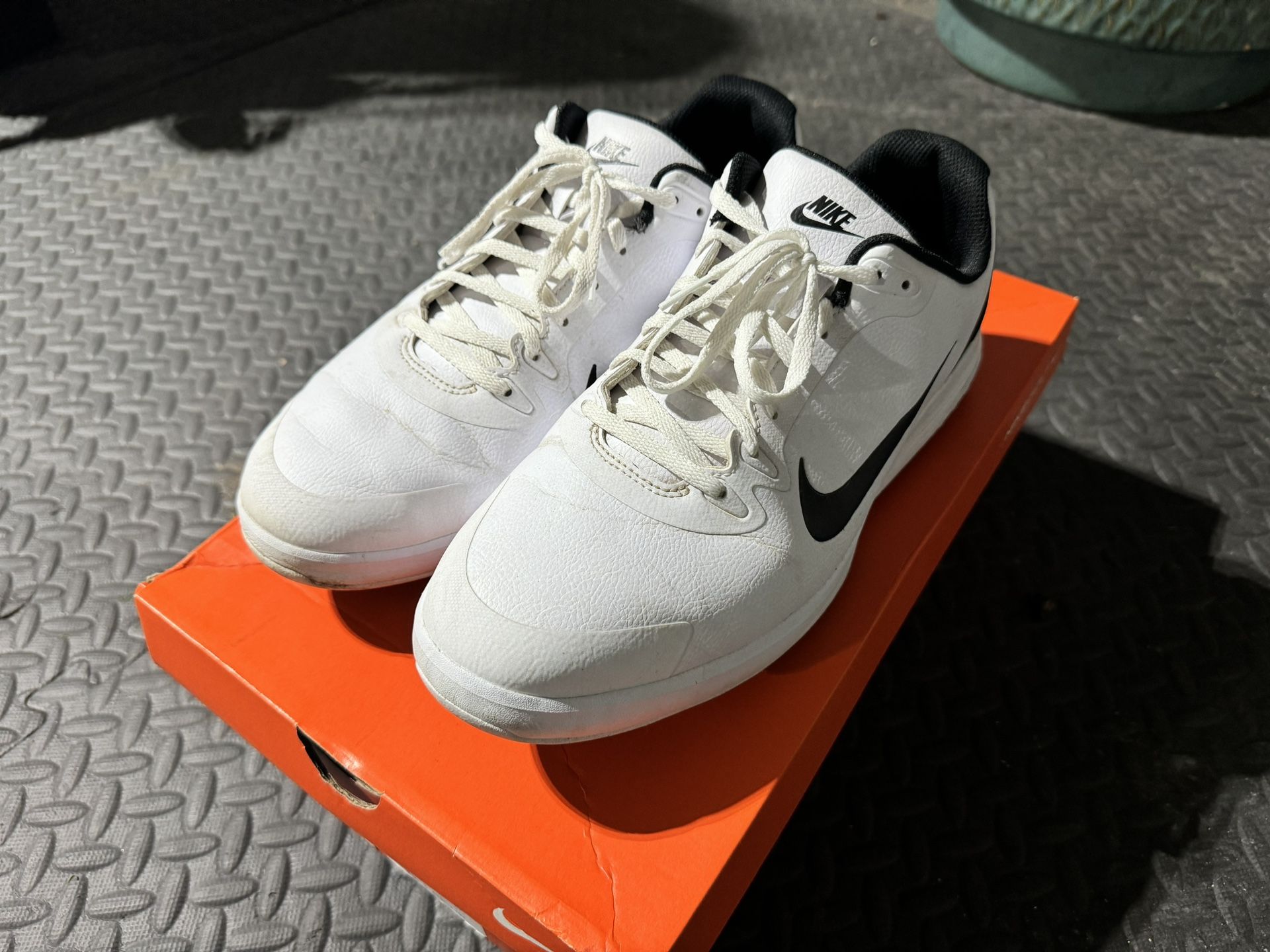 Nike Golf Shoes 11.5 Wide