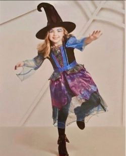Costume “Mystery Witch” Kids Size Small 4-6X