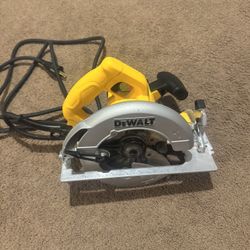 Dewalt Circular saw 