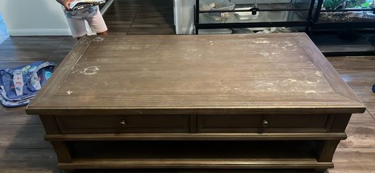 Wooden Coffe Table With Drawers