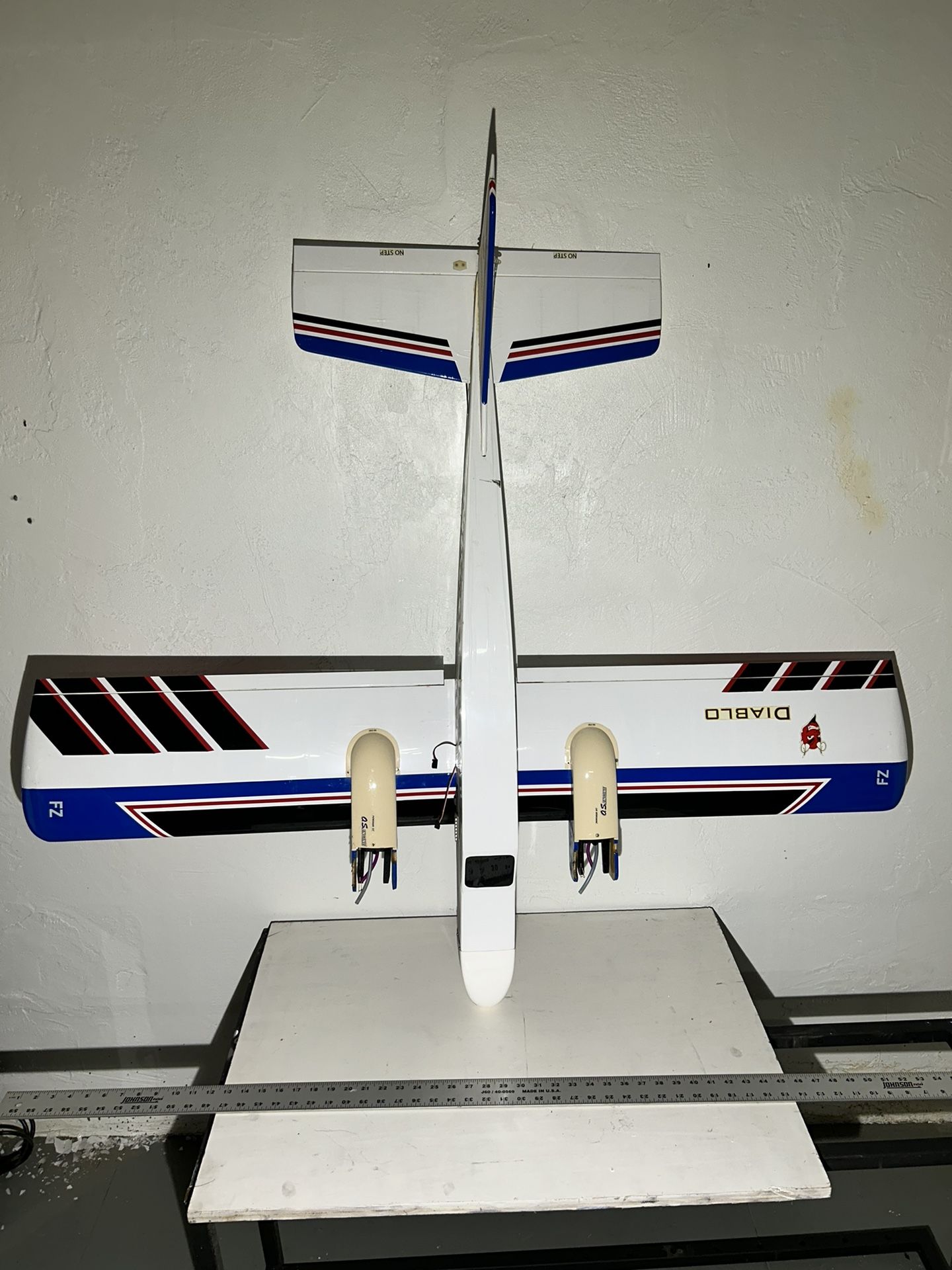 READ DESCRIPTION — Hobbico TwinStar ARF