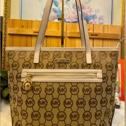 Michael Kors Kempton Logo Handbag New 