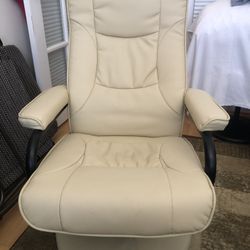 Chair With Ottoman