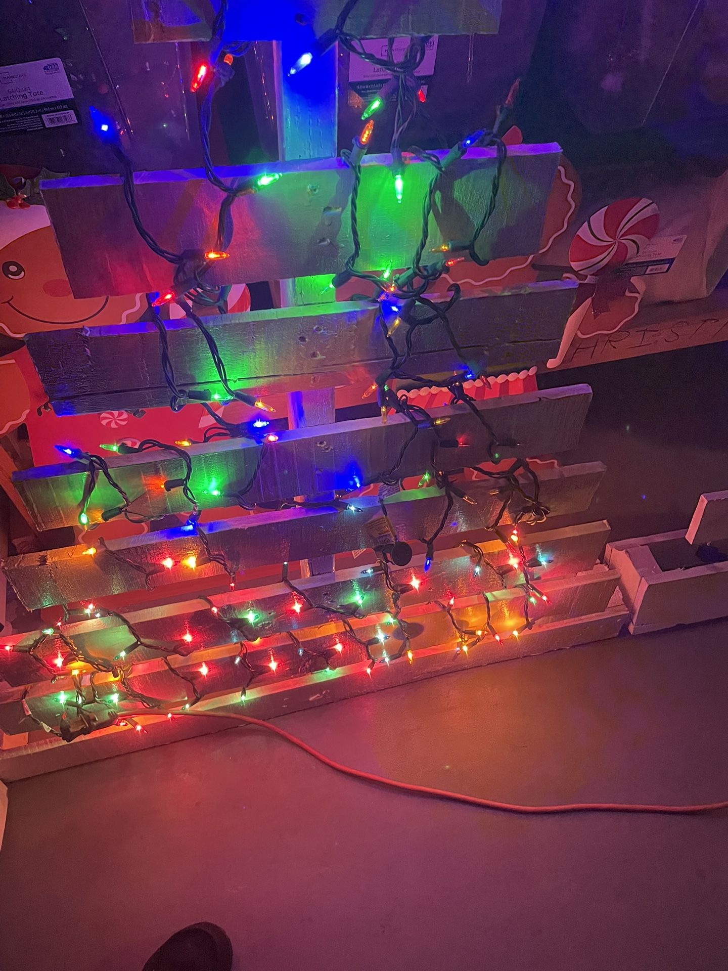 Wooden Pallet Christmas Trees. Made From Pallets