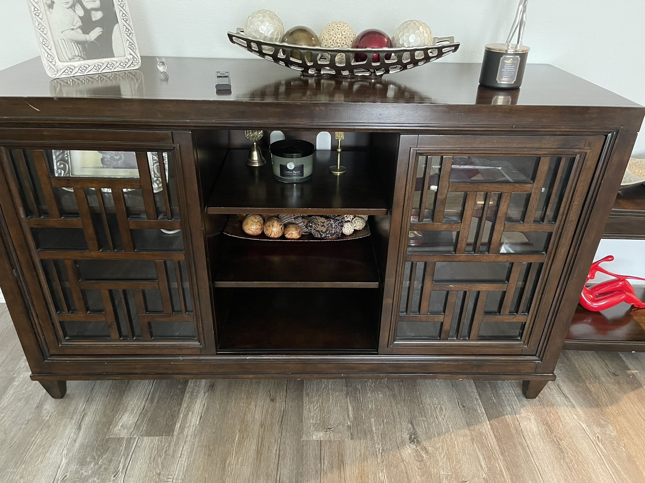 Tv Set All Wood And Gladdy