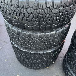 I Have 4 Tires 275-70-18 Bf Goodrich Ko2 Good Condition $270 All Four Mounted And Balanced 