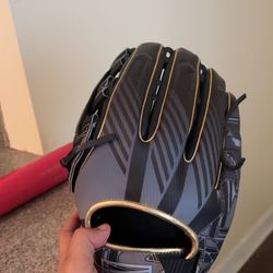 LIKE NEW! Left hand REV1X 12 3/4 ( will throw in pink old hickory for free 33inch)