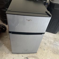 Whirlpool Mini Fridge