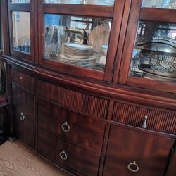 China Cabinet/ Dining Cabinet 