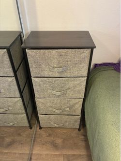Dresser with 4 Drawers