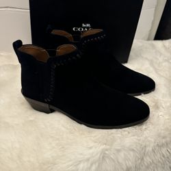 Original Coach Boots… Like New Size  8.5
