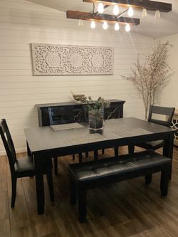 Dinning Table