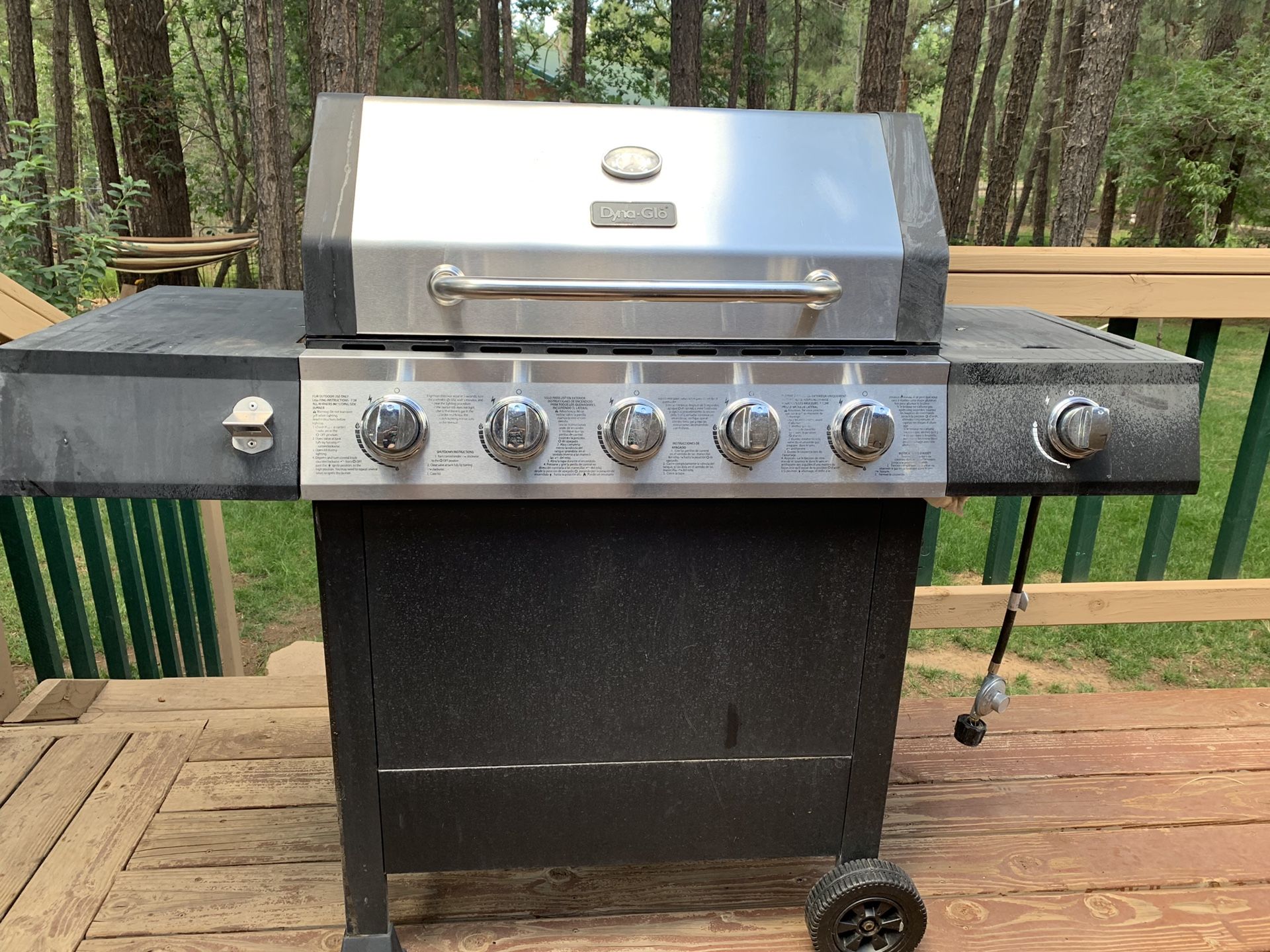 Propane bar-b-q. Works great!