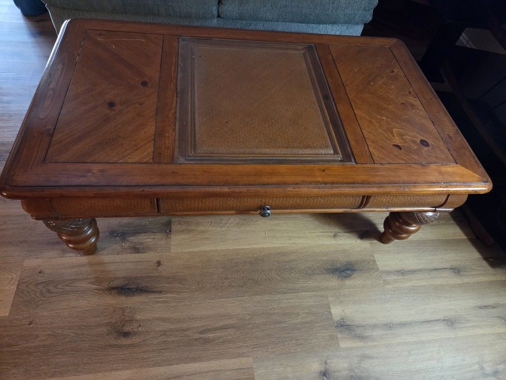 Coffee Table & Corner Shelf