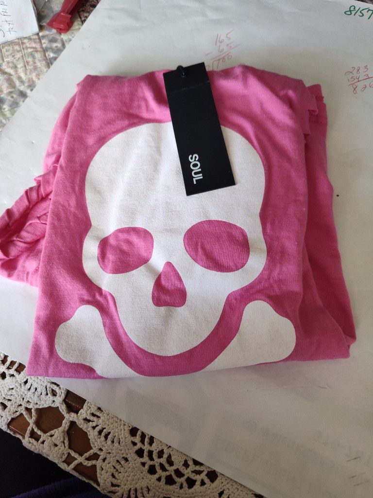 Pink Tank Top w white scull & crossbones Size M By, SOUL, New With Tags