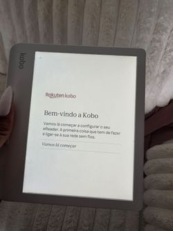 Kobo Libra 7" Waterproof eReader (White) - Factory Reset