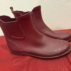 Women’s Size 5 Maroon Rain boots - Simi Valley 