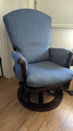 Dutailier Glider