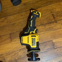 Dewalt Saw
