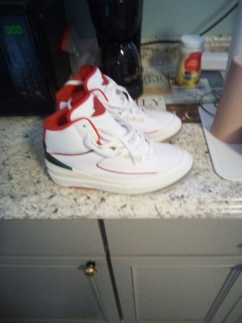 Jordan 2 Cinco De Mayo Retro