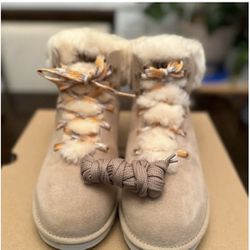 Ugg Alpine Classic. Lace Boots - Sand Color!!! 