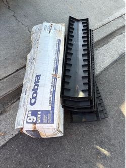 Cobra roof ridge vents