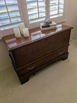 Lane Cedar Chest