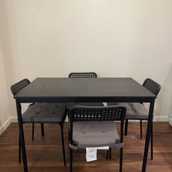 Table Chais 