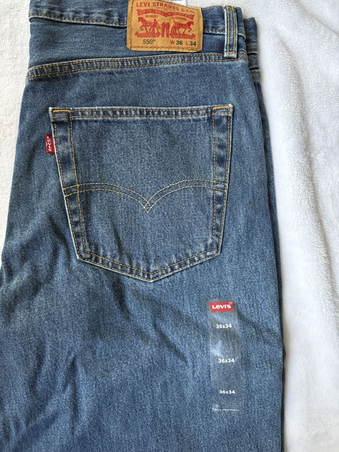 Levi’s 550 relaxed Fit (36x34)