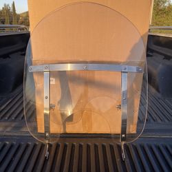 Harley Windshield With Quick Release Brackets