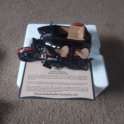 1933 Harley Davidson Motorcycle/Sidecar Bank Limited Edition 