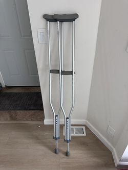 Crutches 