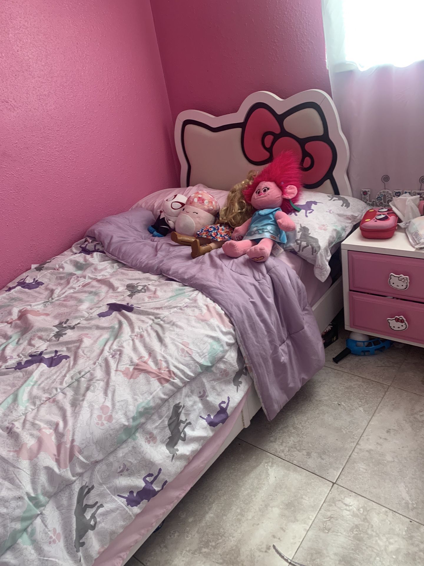 Hello Kitty Bedroom Set Bed Dresser Night Stand And Mirror The Whole Set For 500