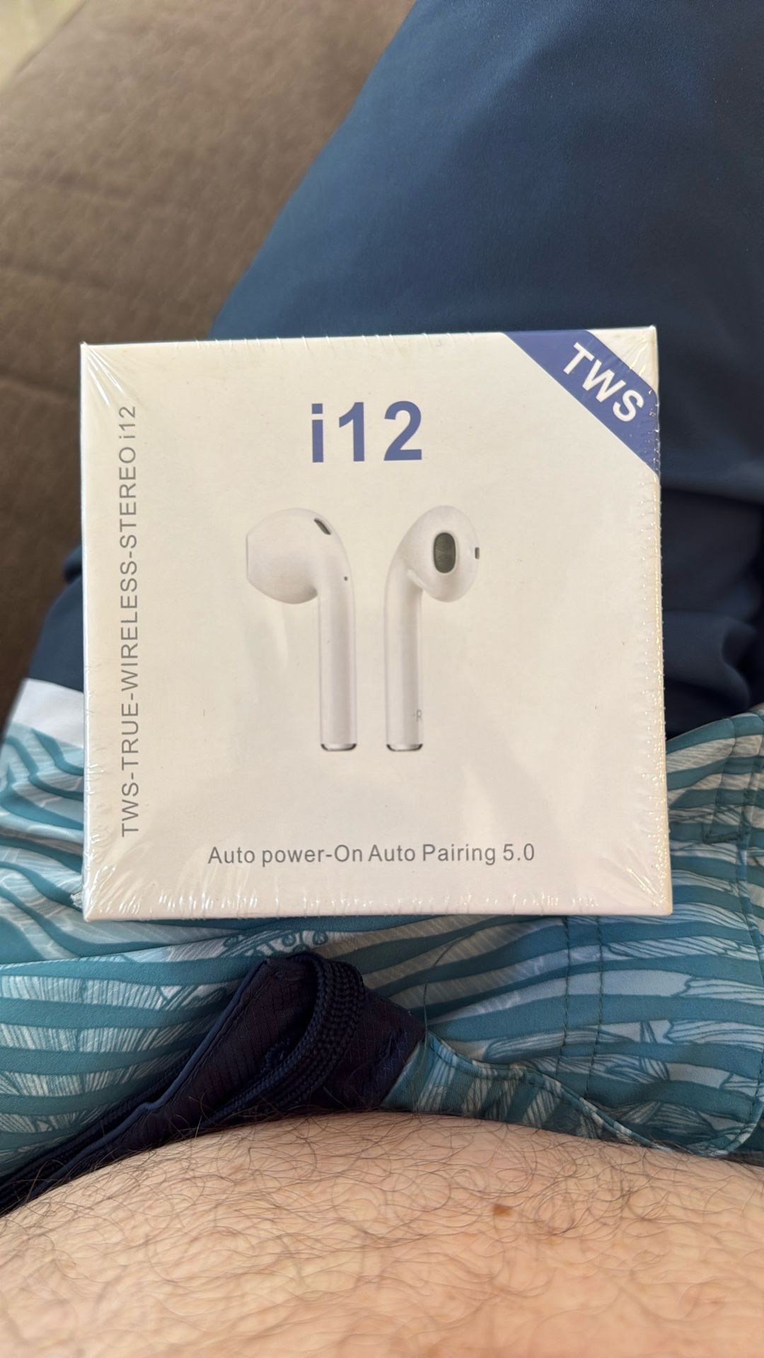 i12 TWS Wireless earbuds (brand NEW)