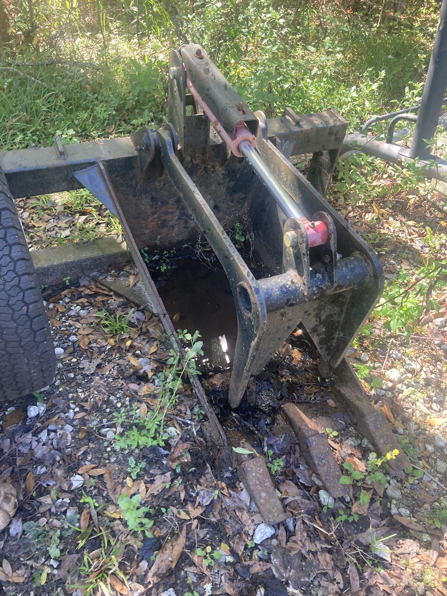 Grapple Attachment For Skid steer