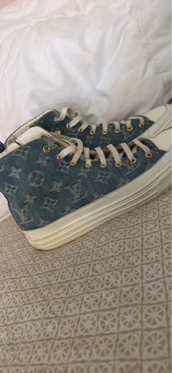 women LV sneakers size 37.5 / 7.5