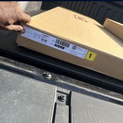 Brand New Ikea 8 Draw Hemnes In White 