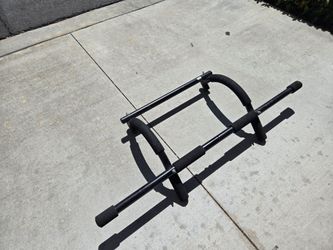 Pull up bar
